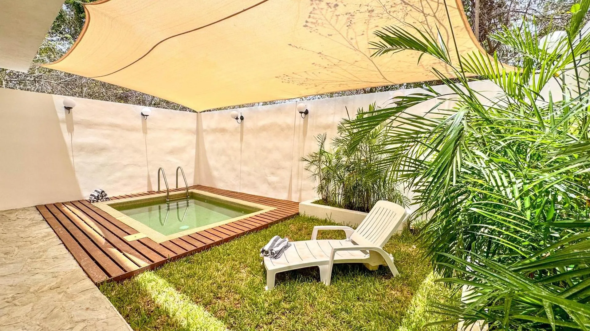 Home Pool Wonderful Common Area Puerto Morelos Apartment