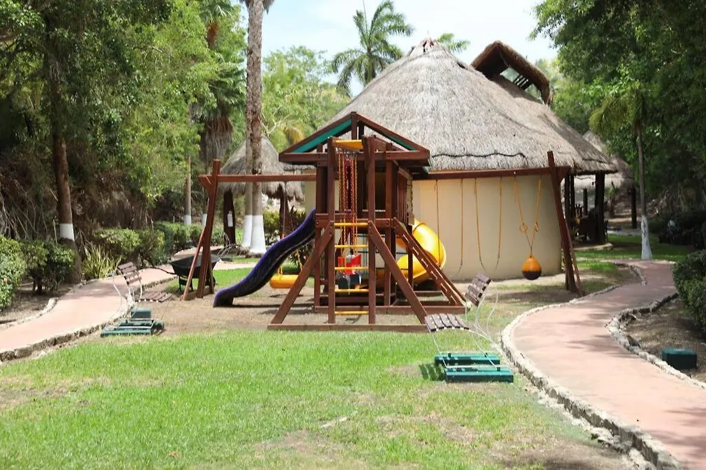Home Pool Wonderful Common Area Puerto Morelos