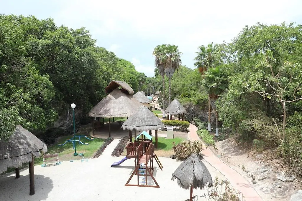 Home Pool Wonderful Common Area Puerto Morelos Apartment